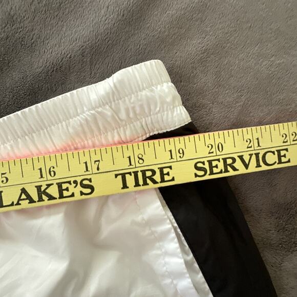 THE NORTH FACE Shorts Womens XL White Black Hydrenaline Athletic Running Outdoor - Picture 7 of 11